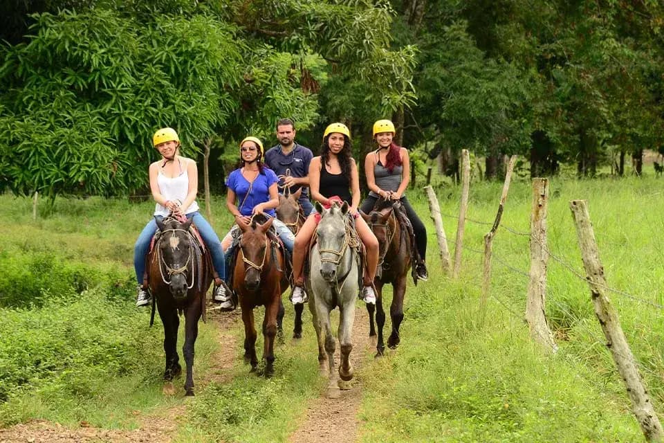 Horseback riding on the beach combo adventure tour near Jaco Costa Rica